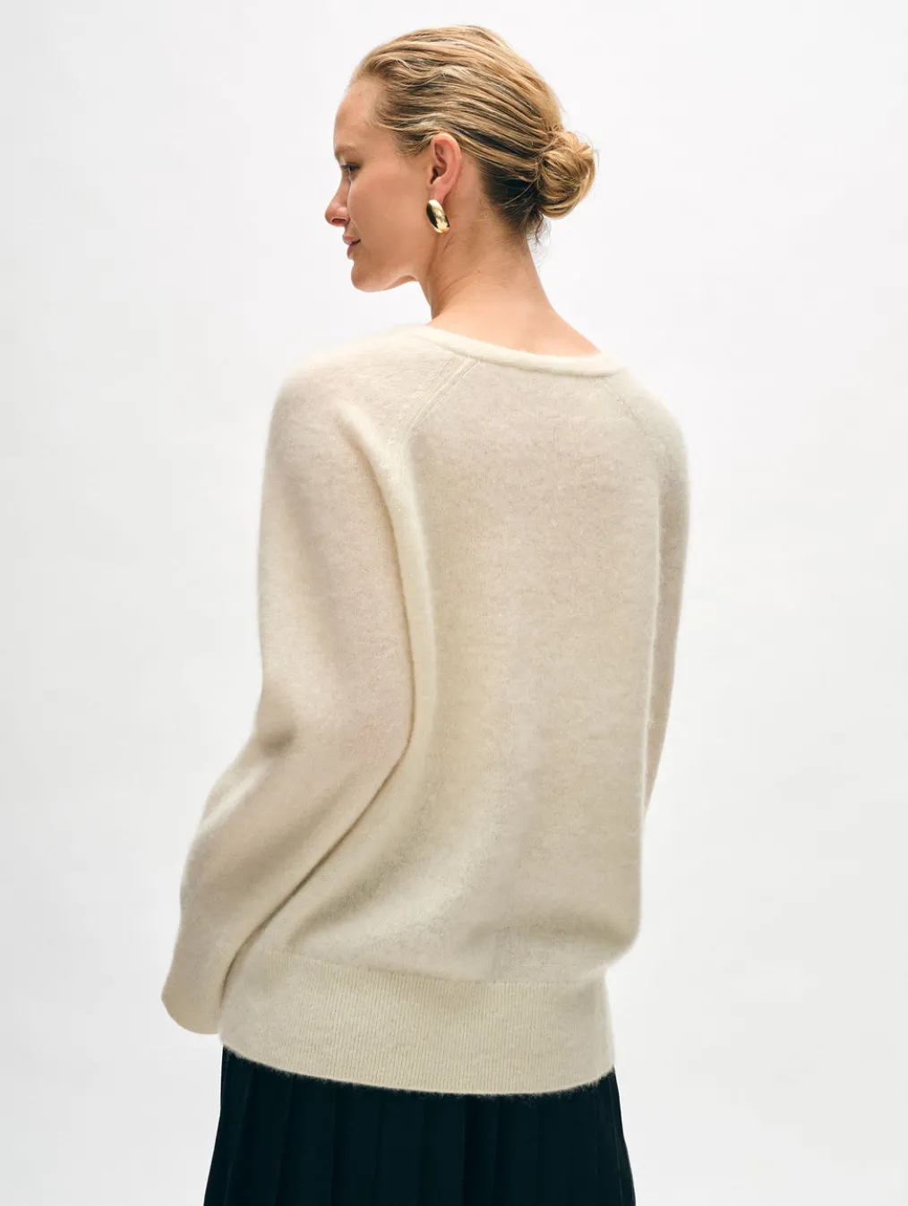 brushed cashmere easy v neck