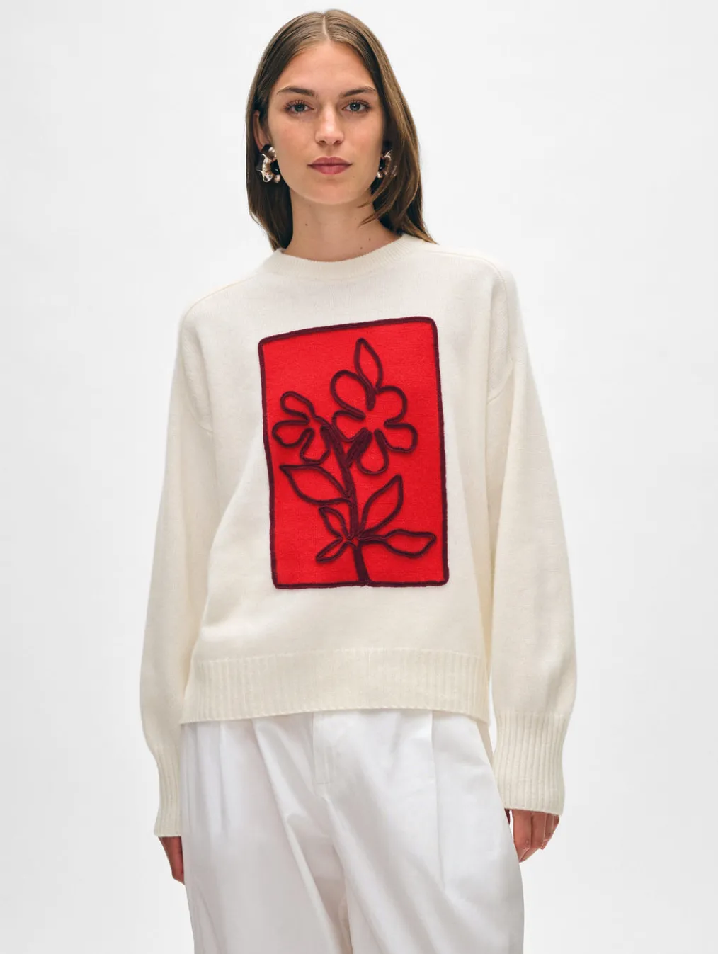 cashmere floral appliqué crewneck