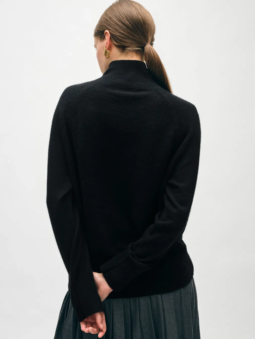 cashmere rib trim standneck